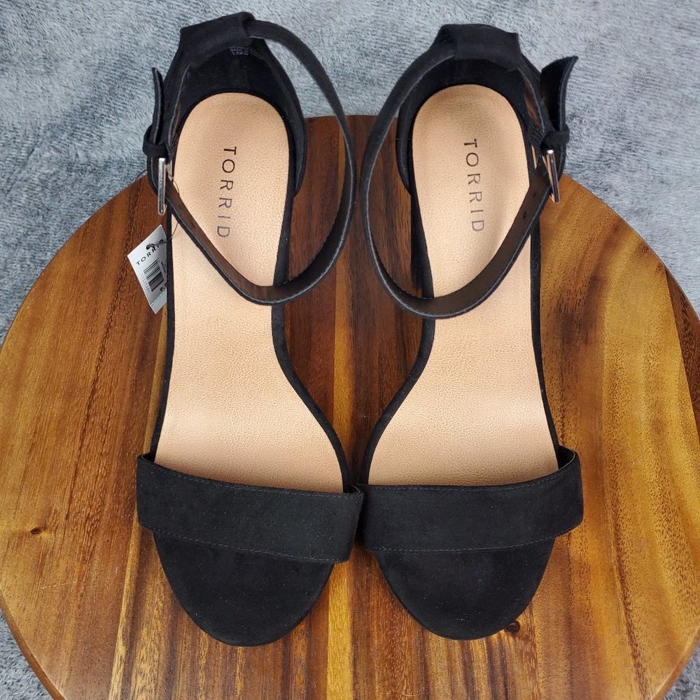 Torrid Heels Women's 9.5 WW Wide Black Two Strap Tapered Buckle Sandals - Picture 6 of 10